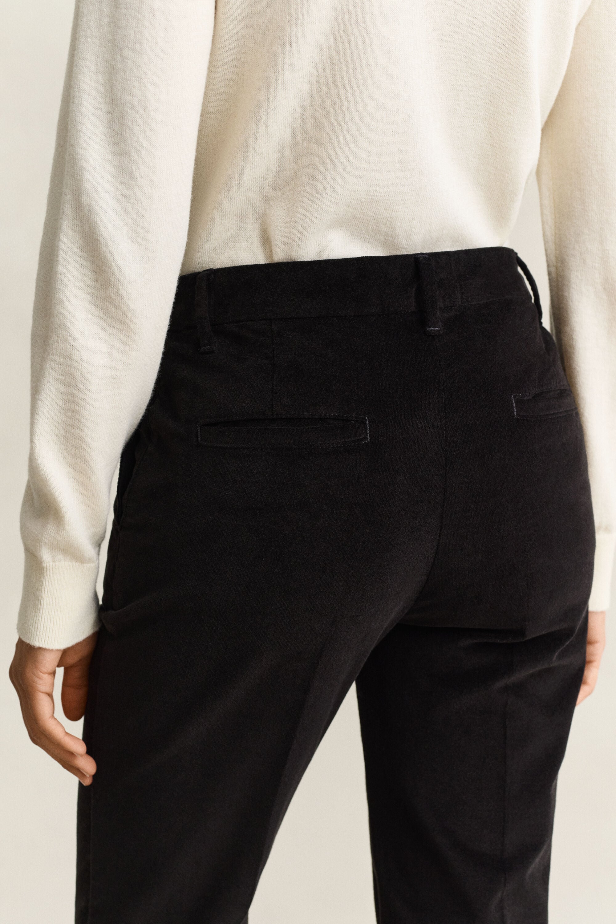 Pantaloni in velluto svasati