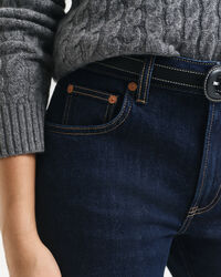 Jeans elasticizzati con gamba dritta