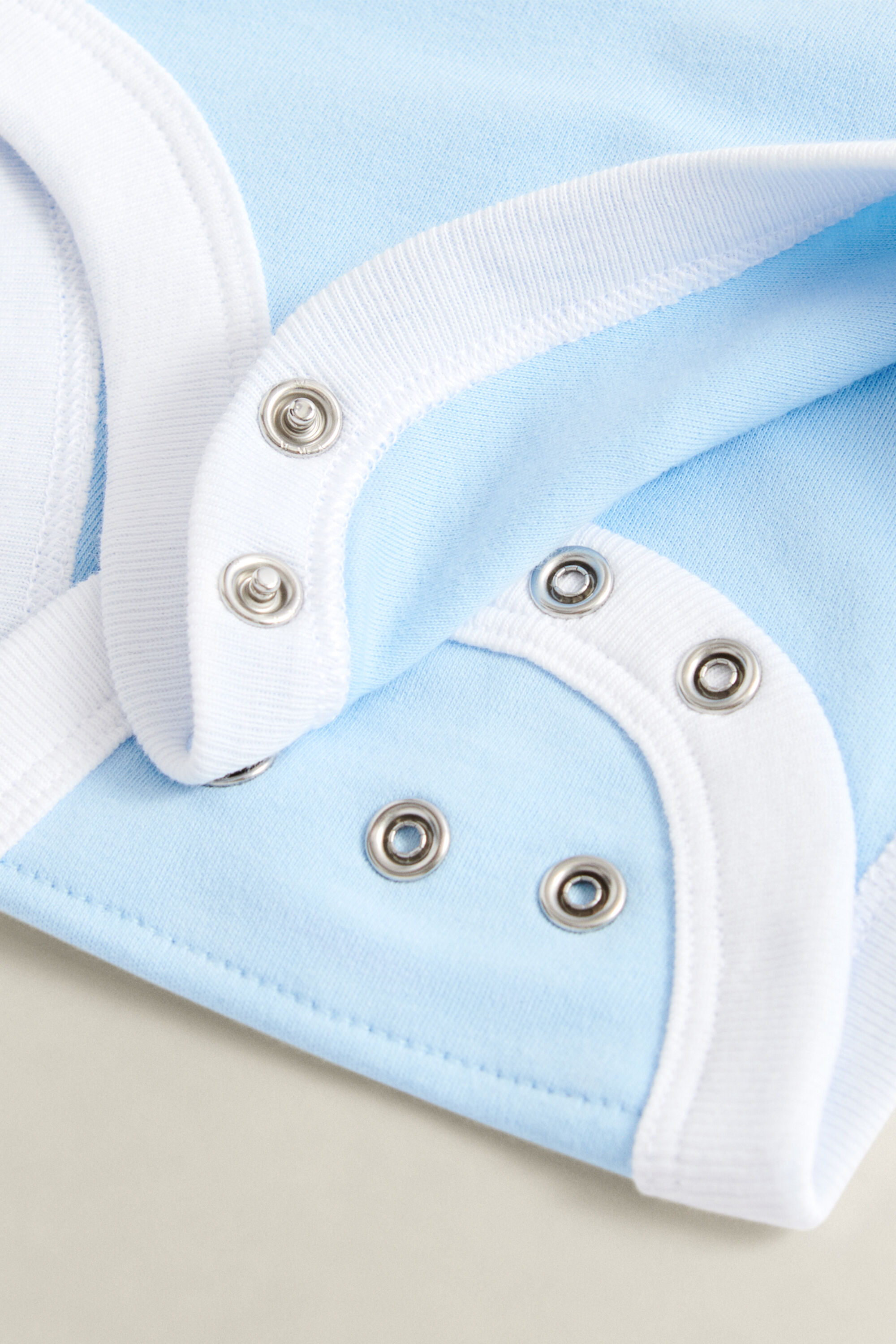 Set pagliaccetto e cappello Baby