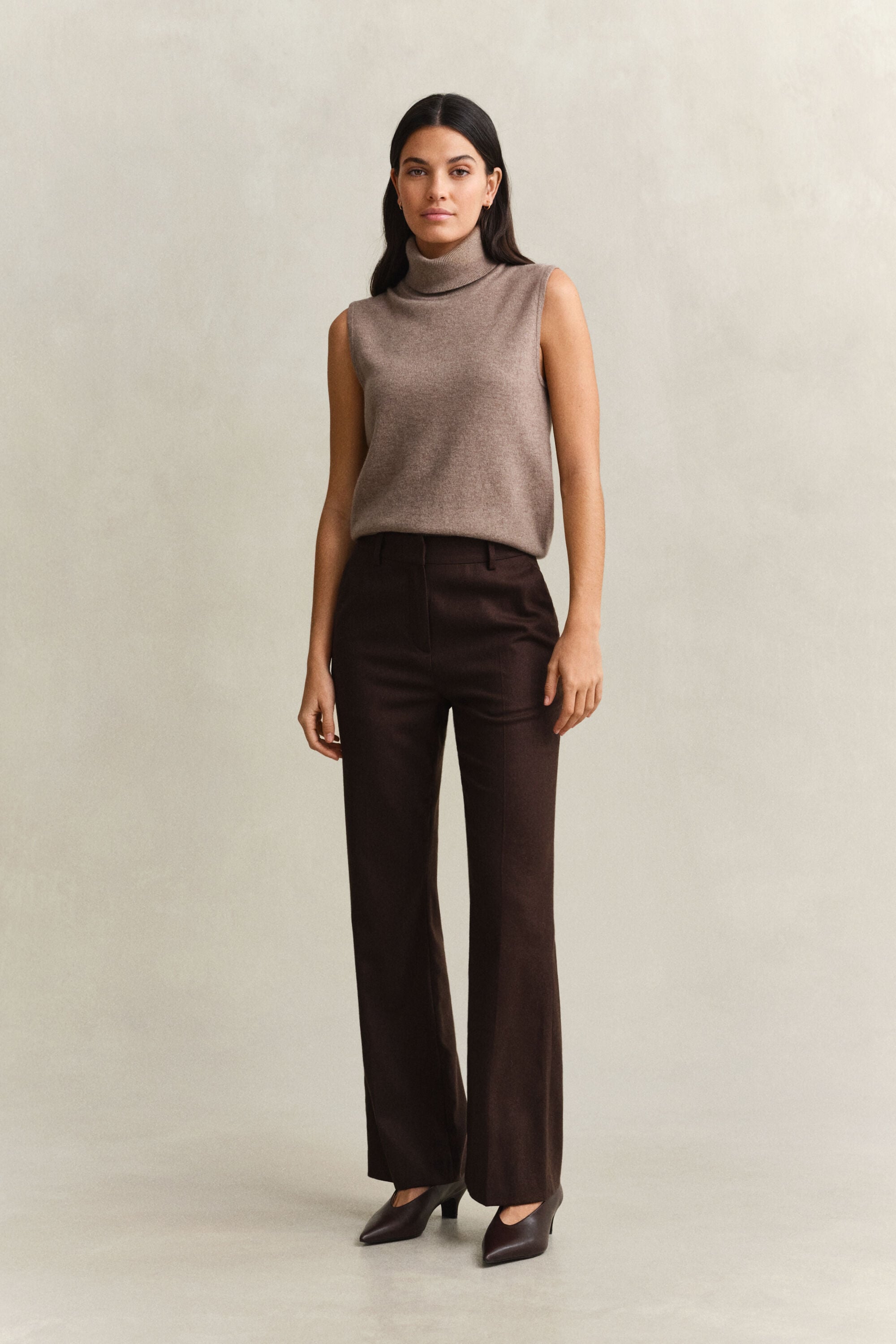 Pantaloni slim svasati in flanella