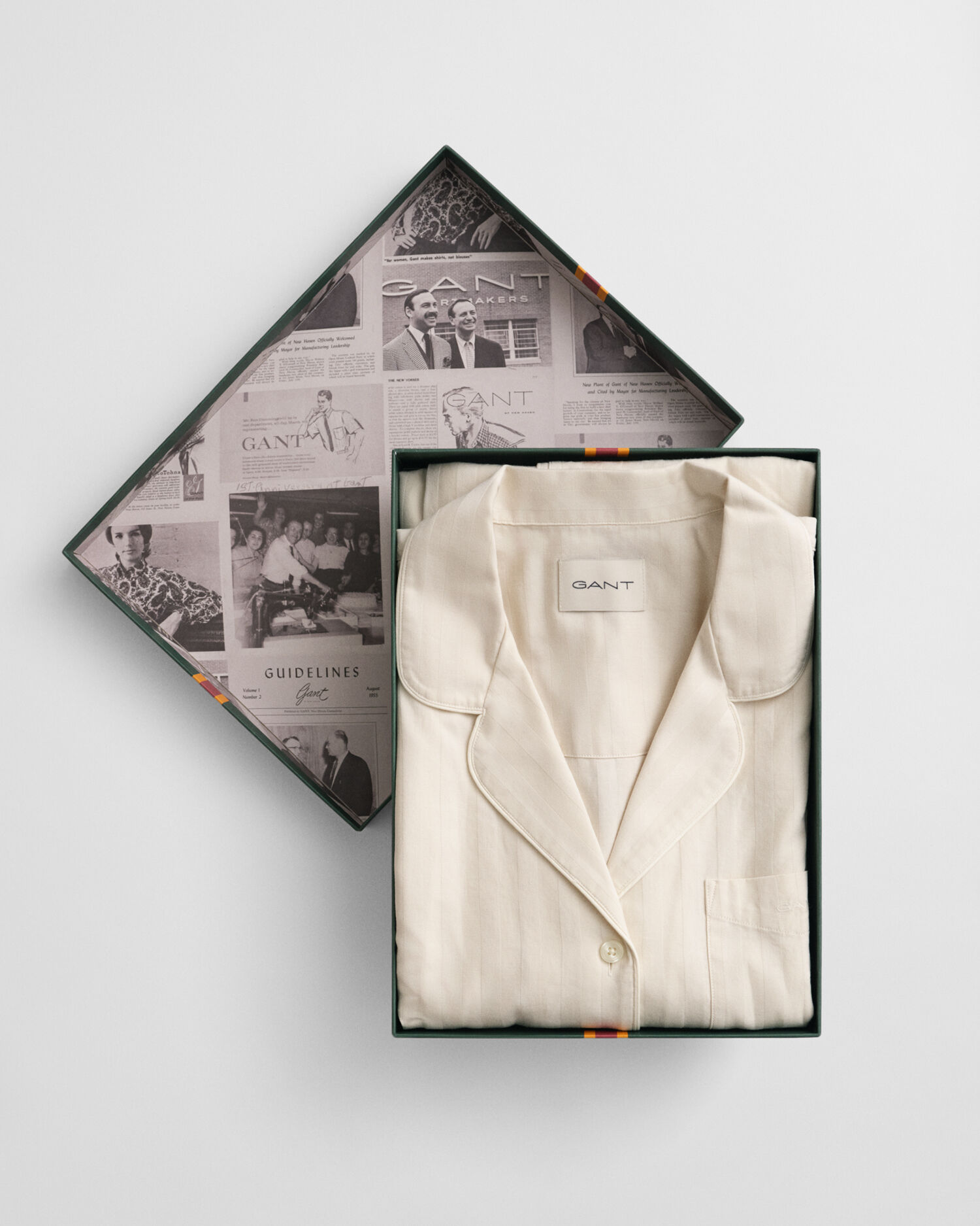 Confezione regalo di pigiama in raso a righe