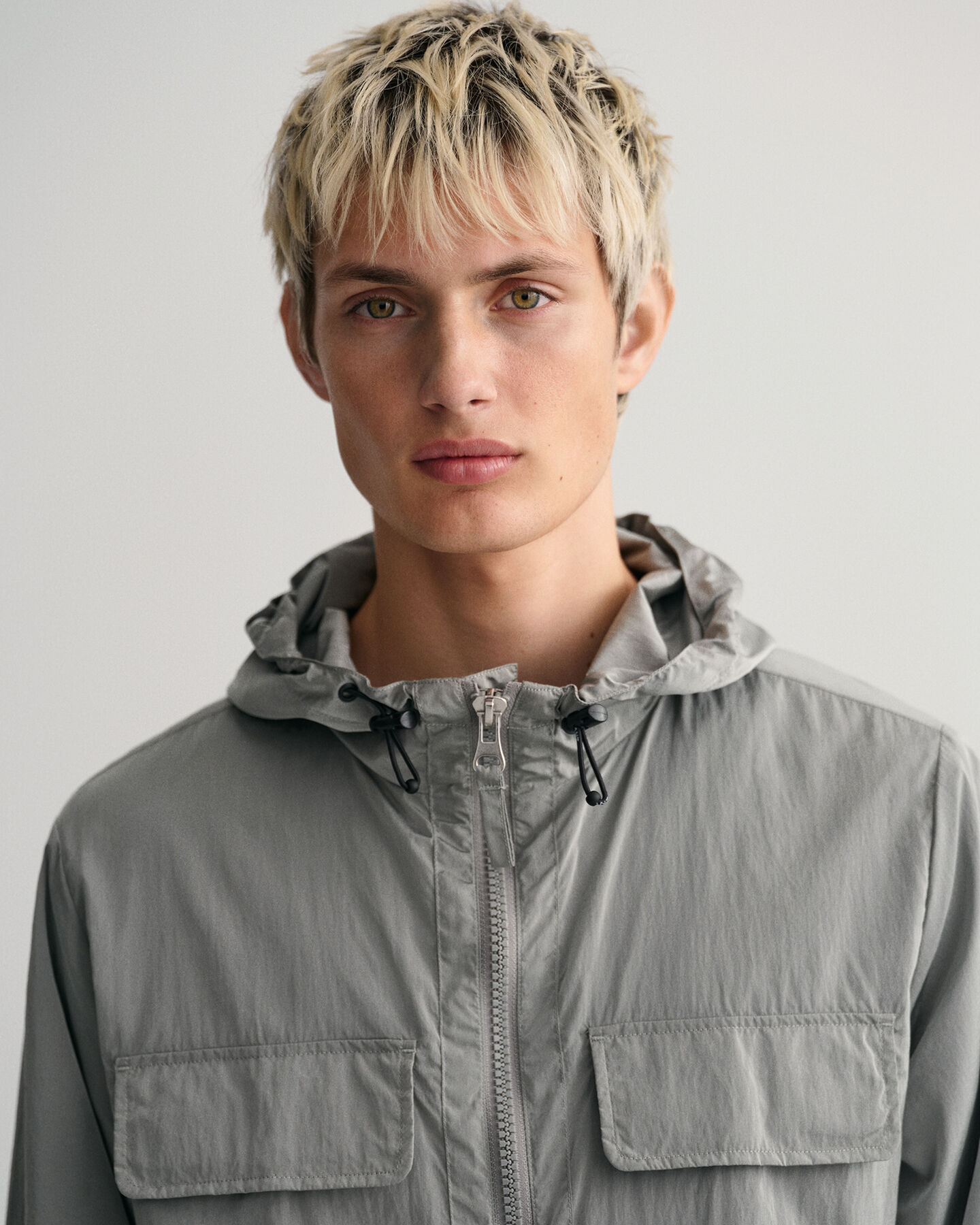 Giacca con cappuccio a 4 tasche