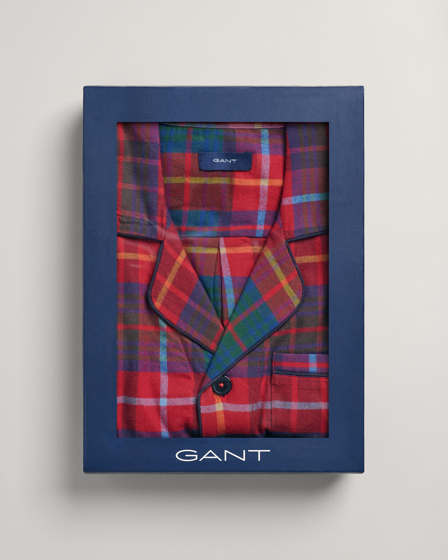 Confezione regalo con pigiama in flanella e camicia