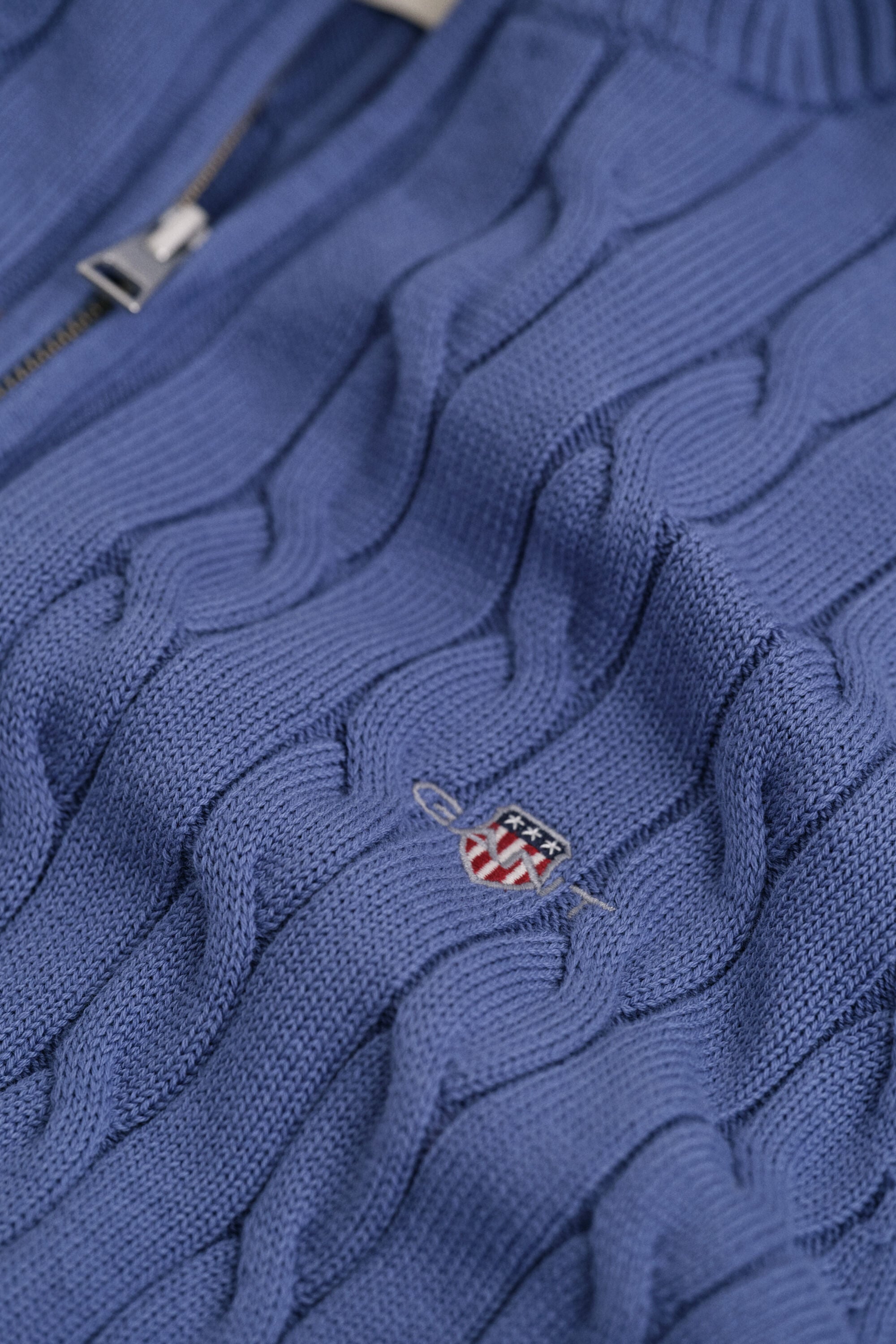 Maglia con zip corta in cotone a trecce
