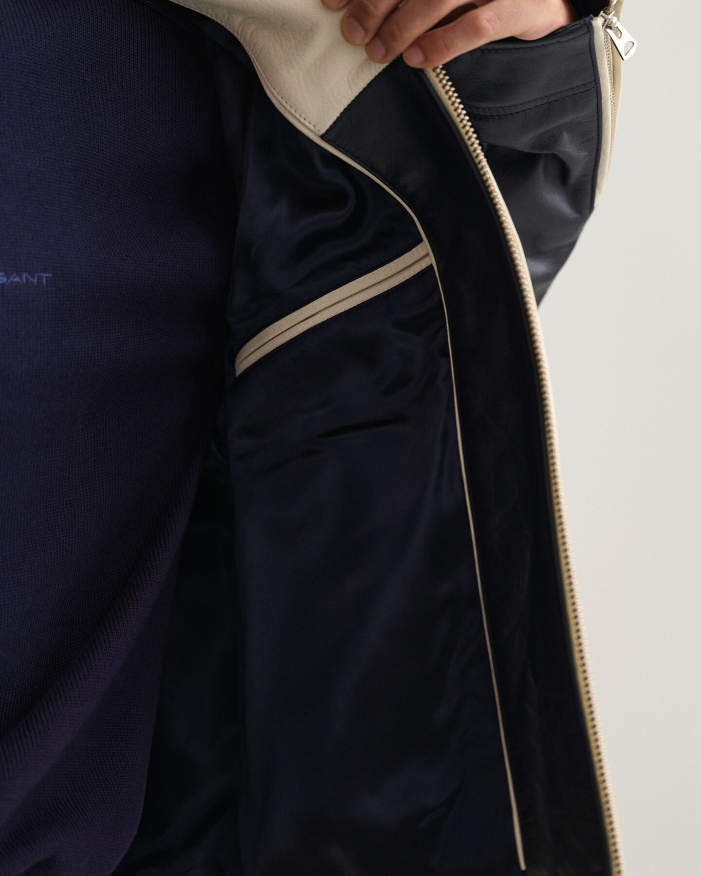 Giacca in pelle corta