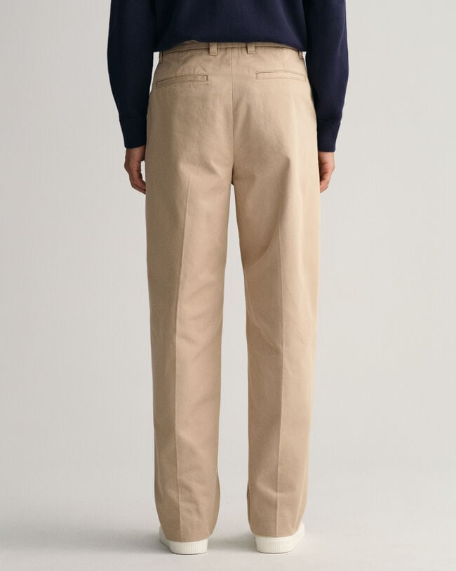 Pantaloni chino larghi straight fit