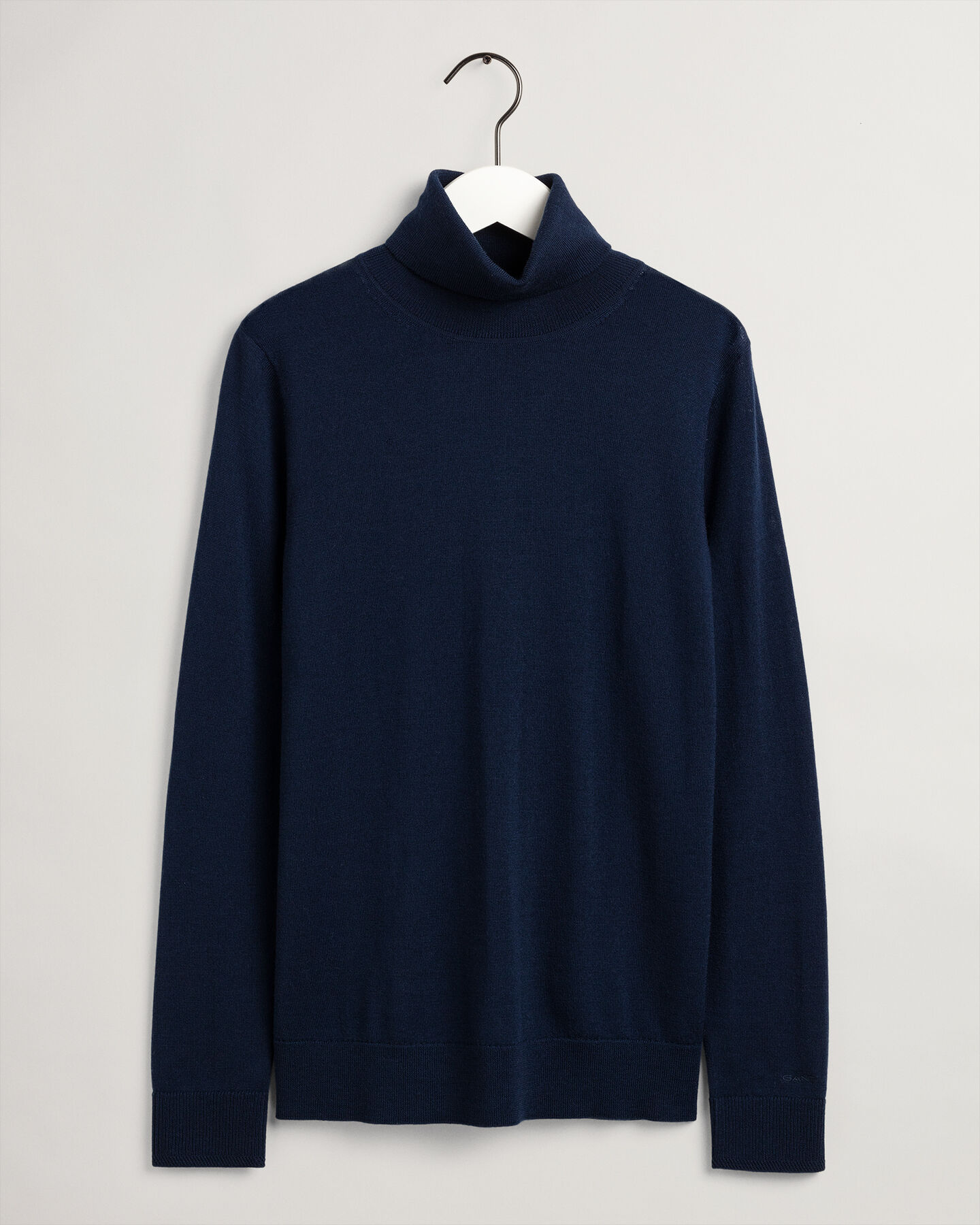 Maglia con collo alto in lana merino lavabile